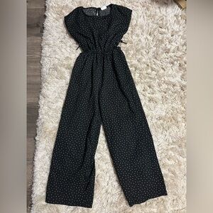 Zara Girls • Black and White polkadot romper •
Size 9